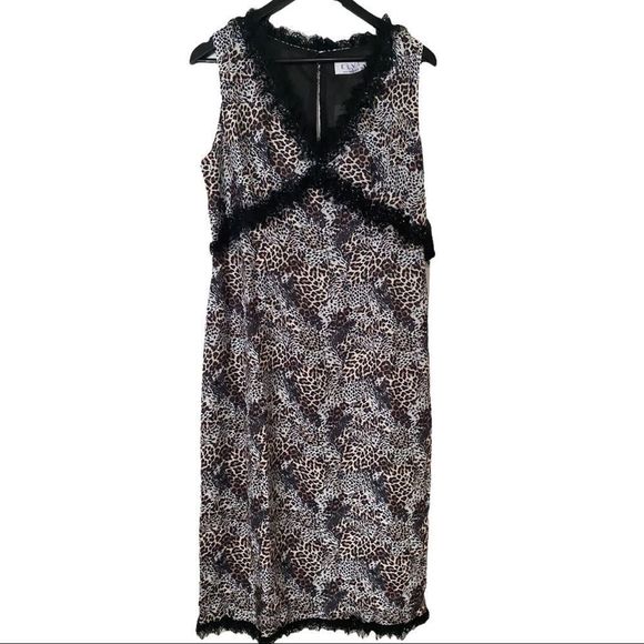 ⭐️Host Pick⭐️ 🆕 Elvi: Sleeveless Leopard Print & Lace Trim Midi Dress - Picture 1 of 13